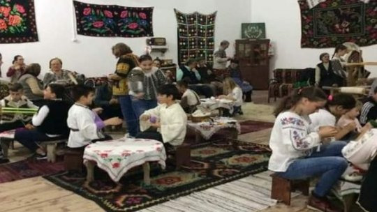 Șezătoare în Ajun de Moș Andrei la Hârsești: Tradiții, povești și bucate din vatra satului