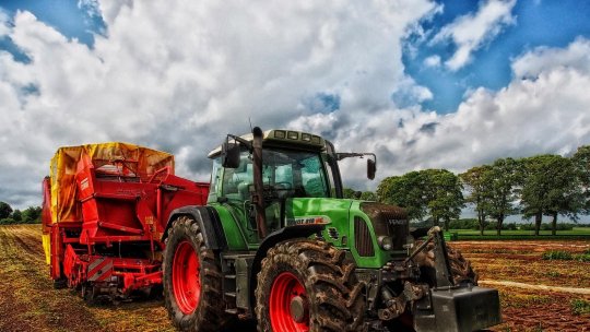 Atenţie la modul de exploatare a utilajelor în campania de recoltare! ; Incendii produse la culturi agricole în Olosig, Iteu Nou şi Ghiorac