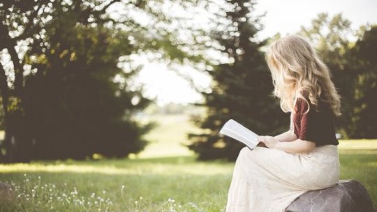 'Cu cartea pe uliţă' - proiect de încurajare a creativităţii şi lecturii pentru copiii din rural