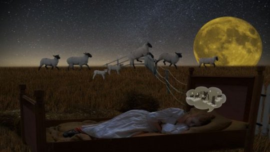 Interpretarea viselor în tradiția populară - De ce visăm că zburăm sau că ne cad dinții